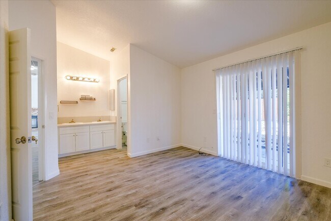 Building Photo - 5337 Saint Barts Ct