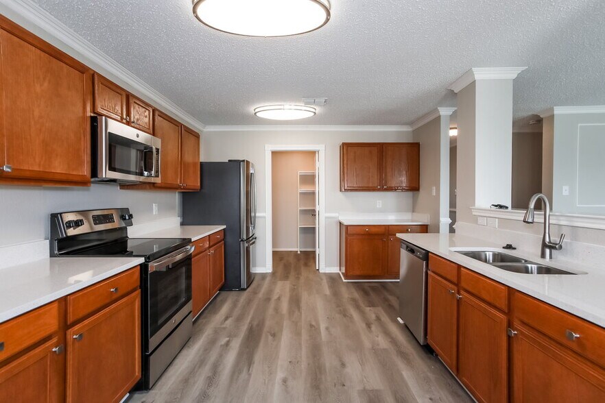 Building Photo - 6120 Countess Ln