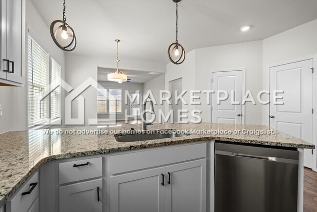 Building Photo - 605 Count Fleet Ct