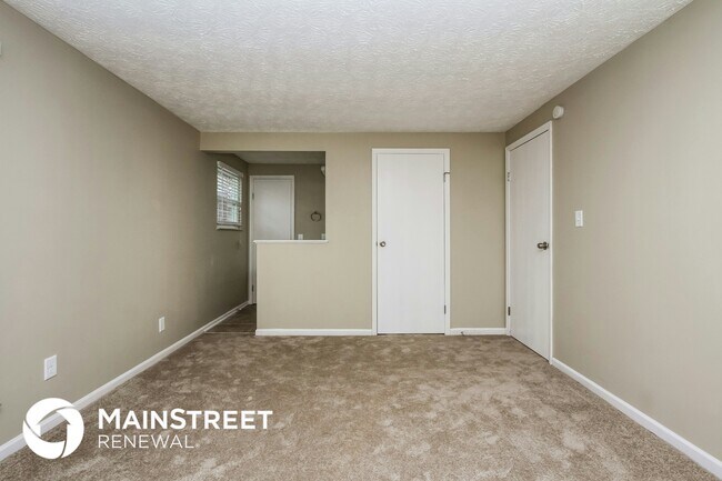 Building Photo - 5678 Colonist Cir