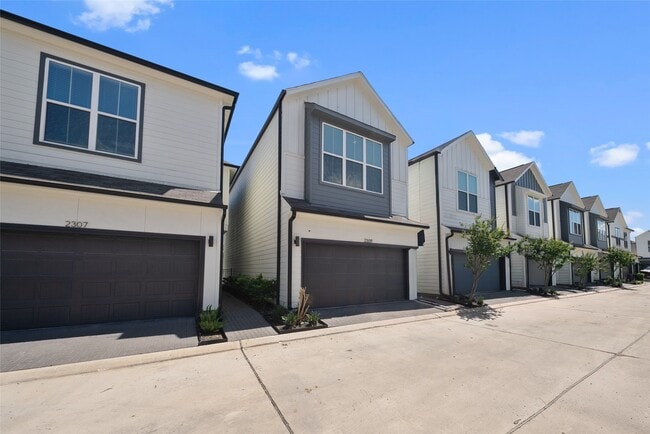 Building Photo - 2309 Silva Park Ln