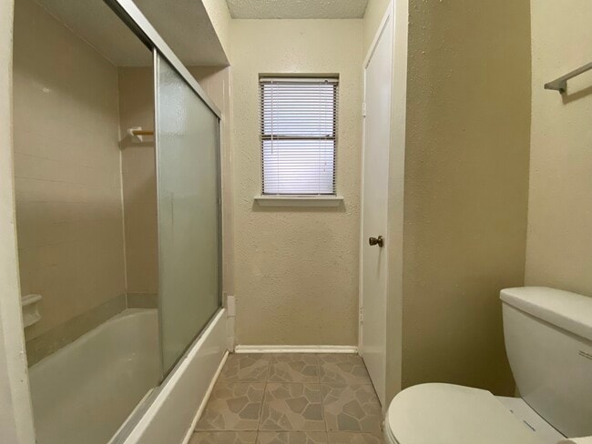 Building Photo - 10531 Golden Meadow Dr