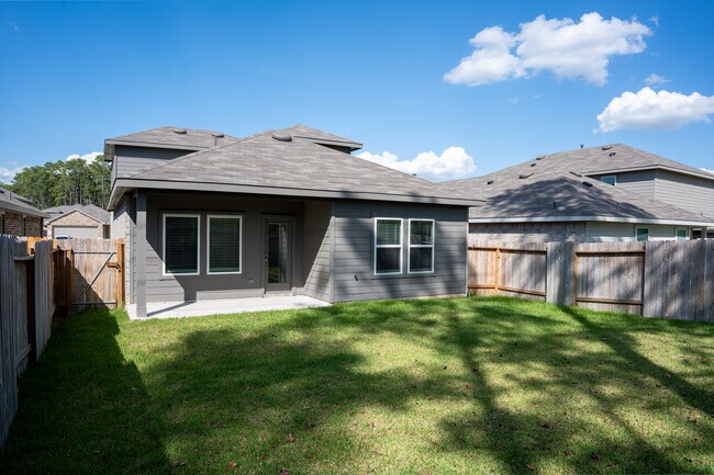 Building Photo - 5746 Hampton Vly Dr