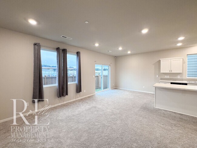 Building Photo - Light-Filled Newer Bremerton Home with Loft, Fenced Yard & 2-Car Garage