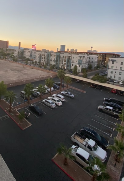 Building Photo - 3930 University Center Dr