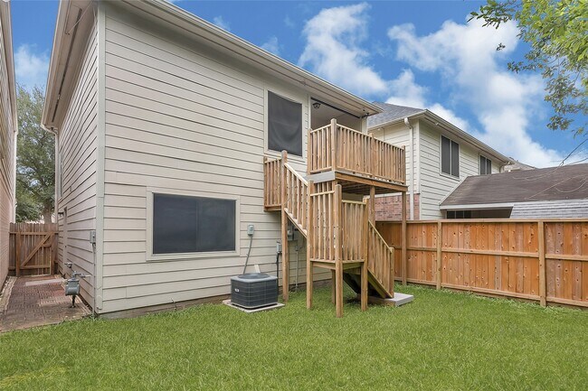 Building Photo - 10231 West Palm Lake Drive