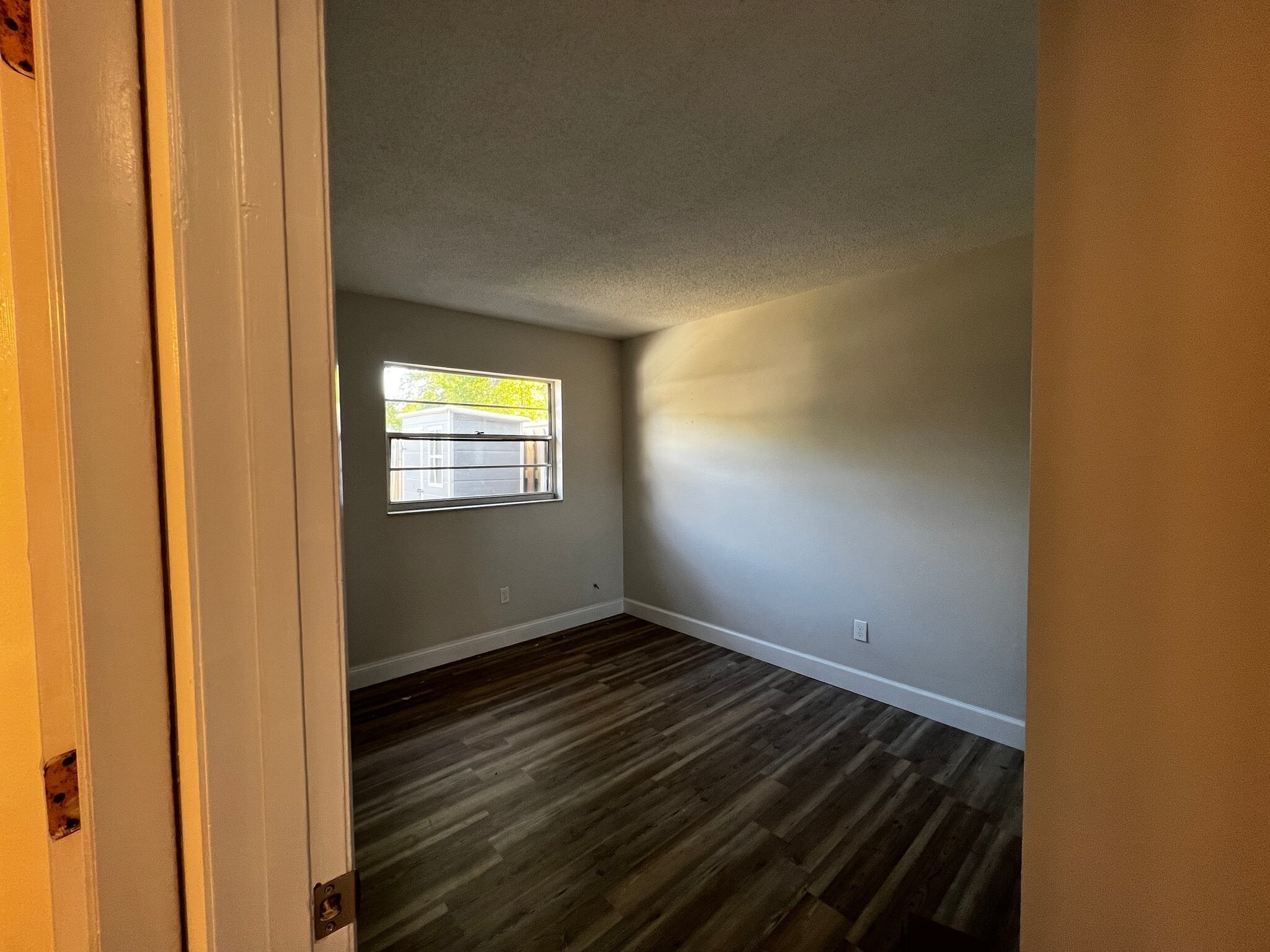 Building Photo - 467 Connecticut Ave