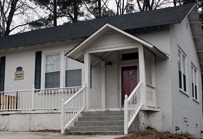 Primary Photo - 505 Withers Street