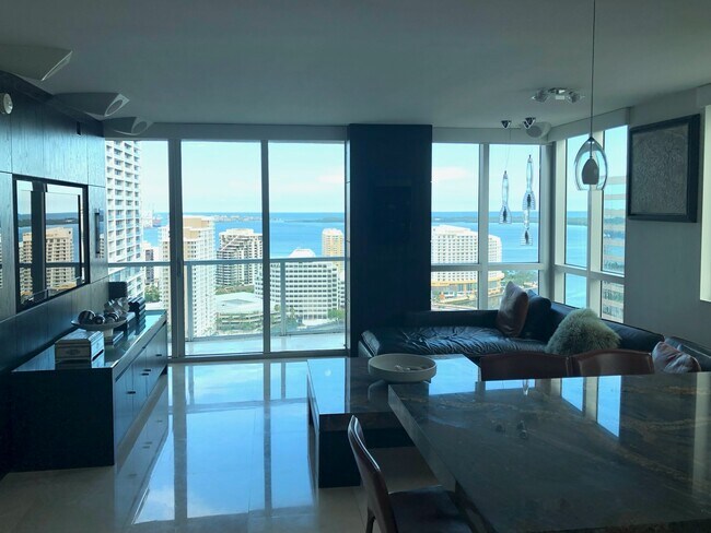 Living Room - 500 Brickell Ave