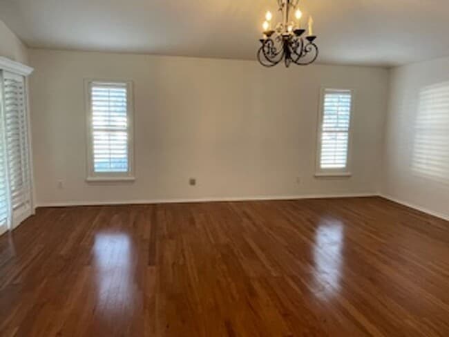 Building Photo - Carrollwood area , Andover Community , 3 Bedroom 2 Bath with beautiful Outdoor Living space. For ...