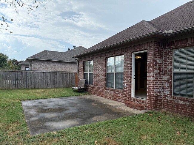 Building Photo - 2745 Silvercrest Dr., Conway AR 72034 - La...