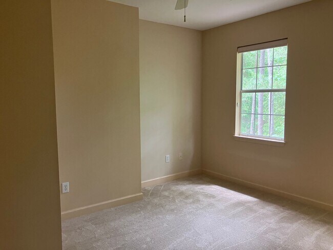 Building Photo - 3 BR / 2 BA at the Preserve