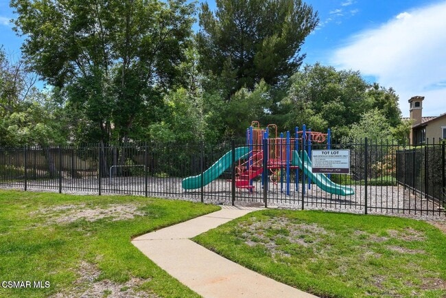 Building Photo - 1318 Ramona Dr