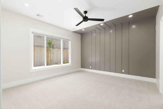 Building Photo - Gorgeous 5 bed 4 bath in Desert Canyons
