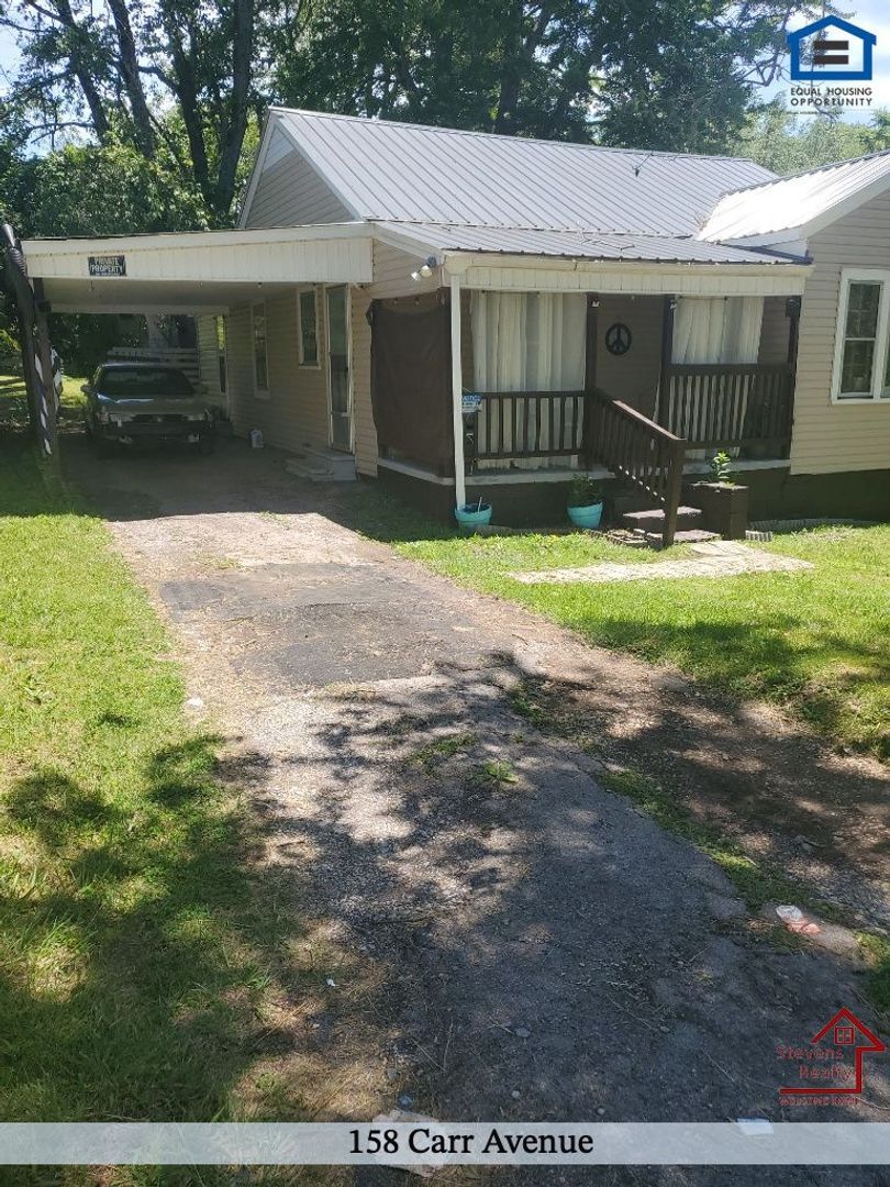 Building Photo - 158 Carr Ave