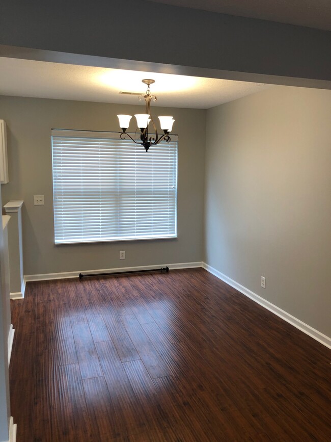 Dining Area - 1712 Stone Hollow Ct