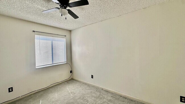 Building Photo - 2369 Tom Jones St