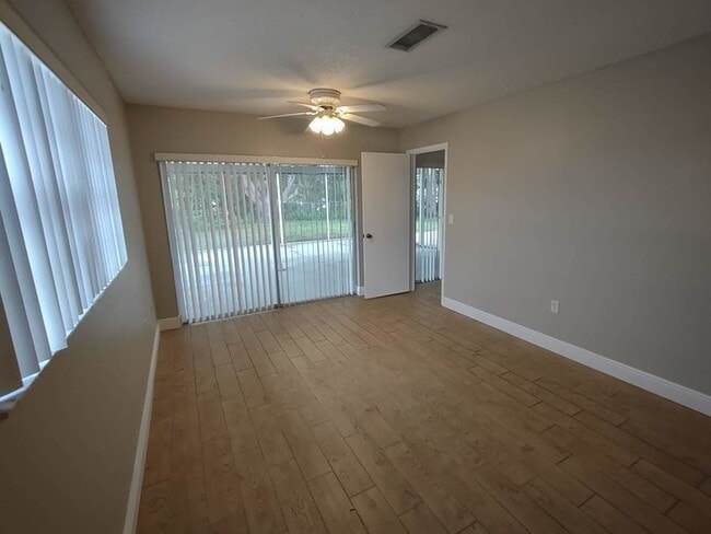 Building Photo - 8811 Seeley Ln