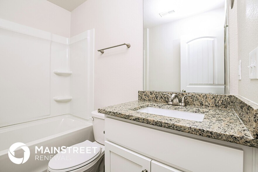 Building Photo - 135 Shallow Dr