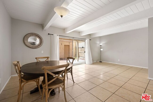 Building Photo - 43614 Stanridge Ave