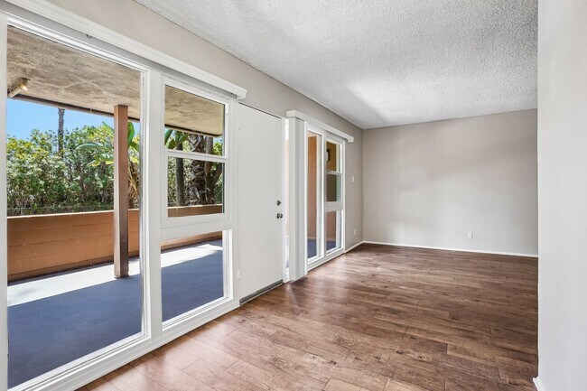 Interior Photo - Terraces at South Pasadena Apartments