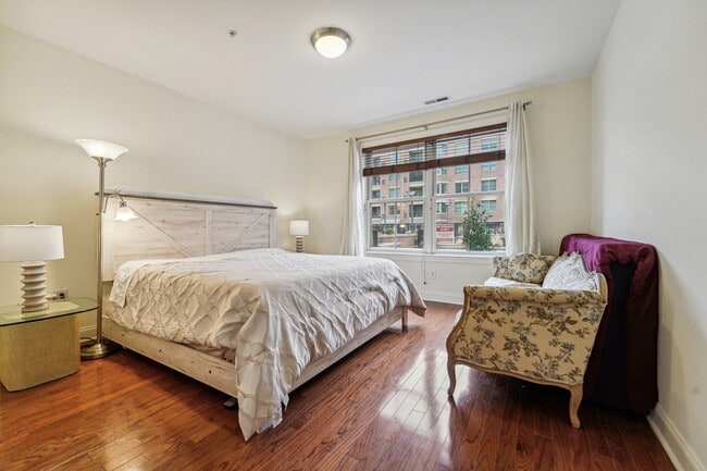 Building Photo - 20 Ave at Port Imperial