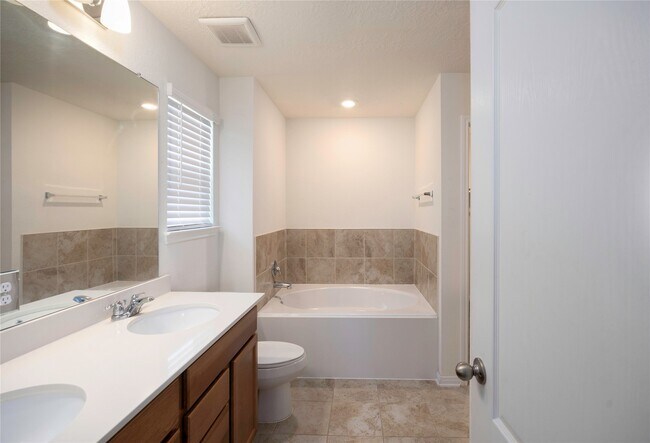 Building Photo - 6021 Diamond Sky Ln