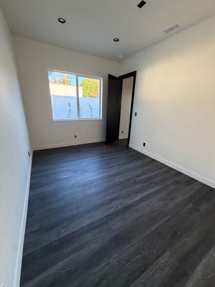 Building Photo - 6235 Penfield Ave