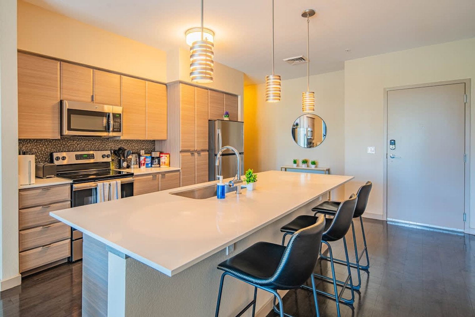 Building Photo - 290 E Roosevelt St