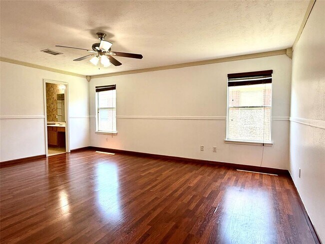 Building Photo - 4762 Lonestone Cir