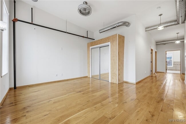 Building Photo - 110 Genesee St