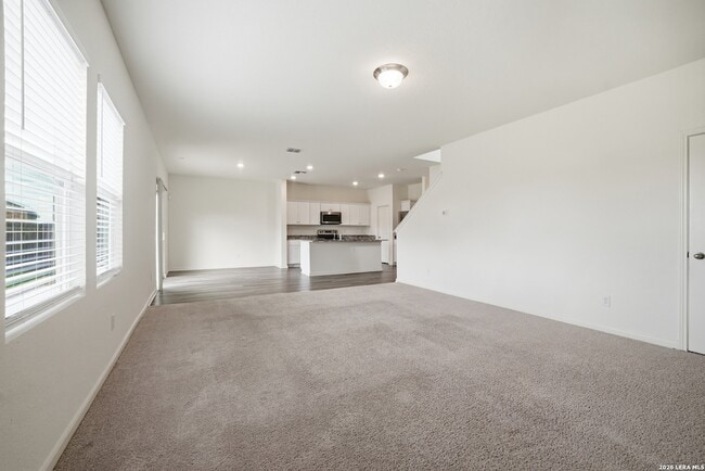 Building Photo - 8355 Falcon Meadow Dr