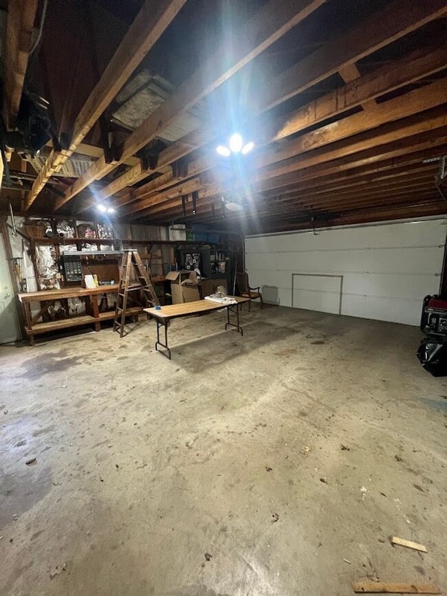 Building Photo - 169 Hallman Rd