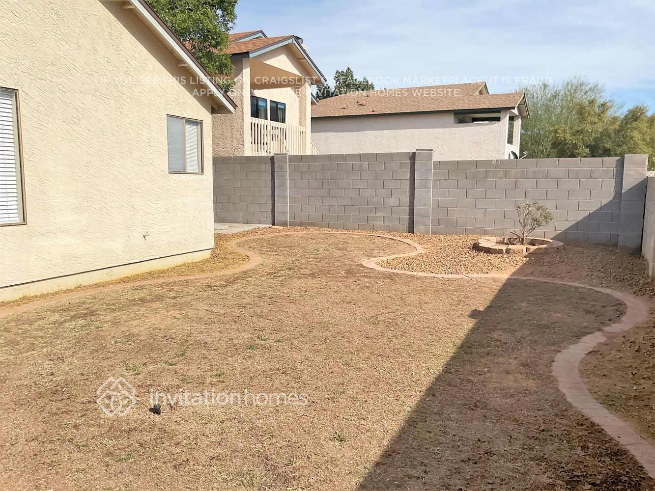 Building Photo - 921 S Val Vista Dr