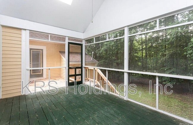 Building Photo - 6216 Heather Glen Rd