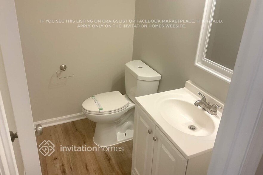 Building Photo - 4921 Silverdene St