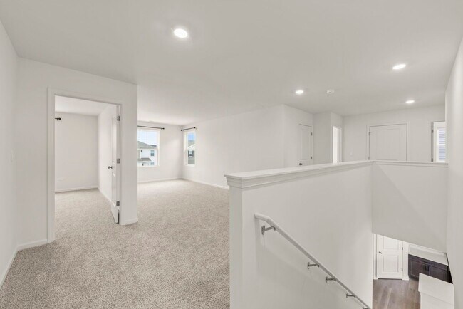 Building Photo - 13713 Sanibel St