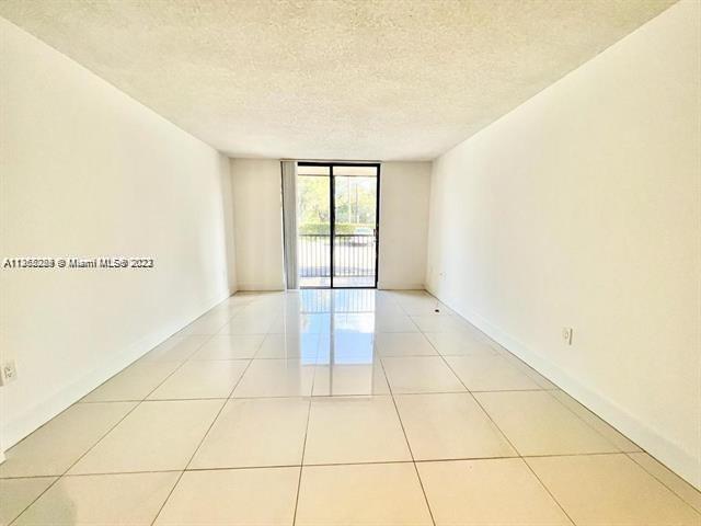 Building Photo - 16950 W Dixie Hwy