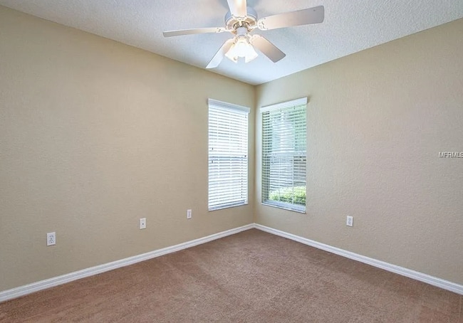 Building Photo - Charming 3/2 with large fenced yard!