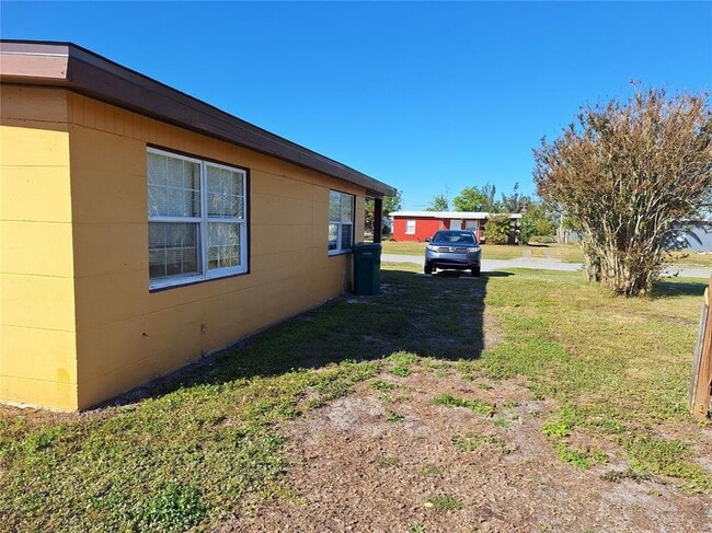 Building Photo - 21455 Mallory Ave