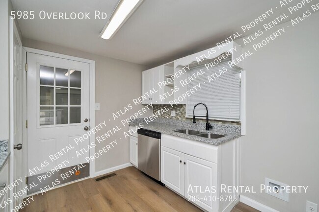 Building Photo - 5985 Overlook Rd