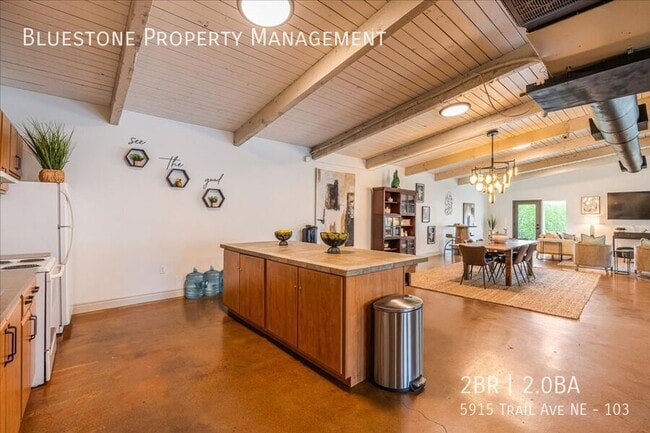 Building Photo - 5915 Trail Ave NE