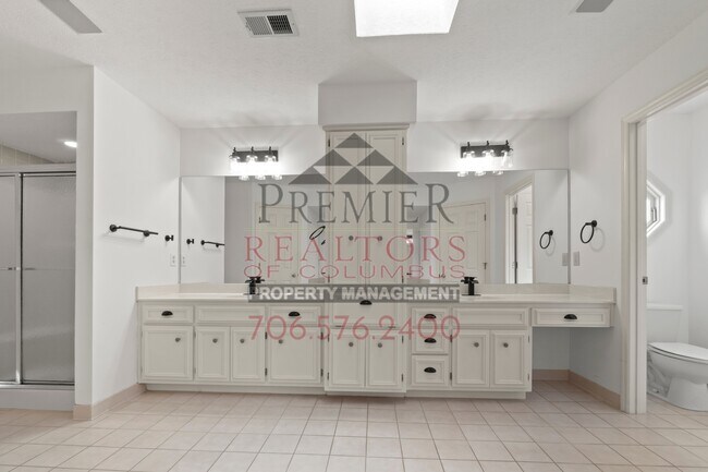 Building Photo - 4856 Spring Ridge Dr