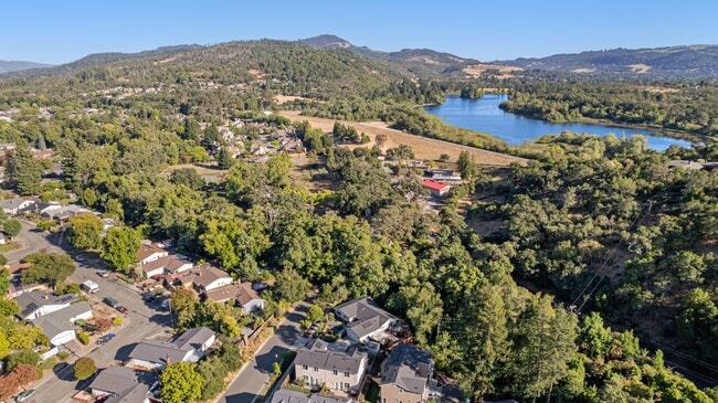 Building Photo - 88 Calistoga Rd