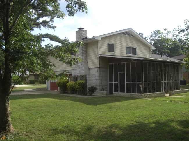 Building Photo - 2349 Wexford Dr