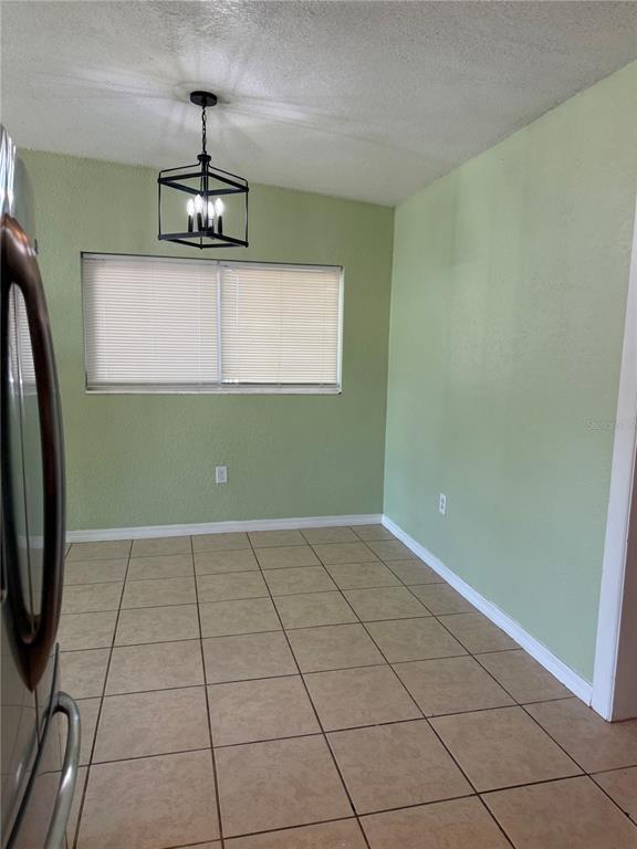 Building Photo - 720 Manor Dr