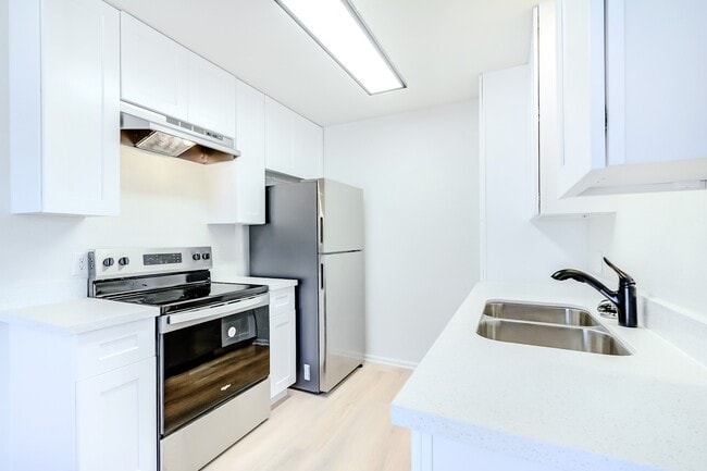 Primary Photo - 9202 Glen Meadow Ln