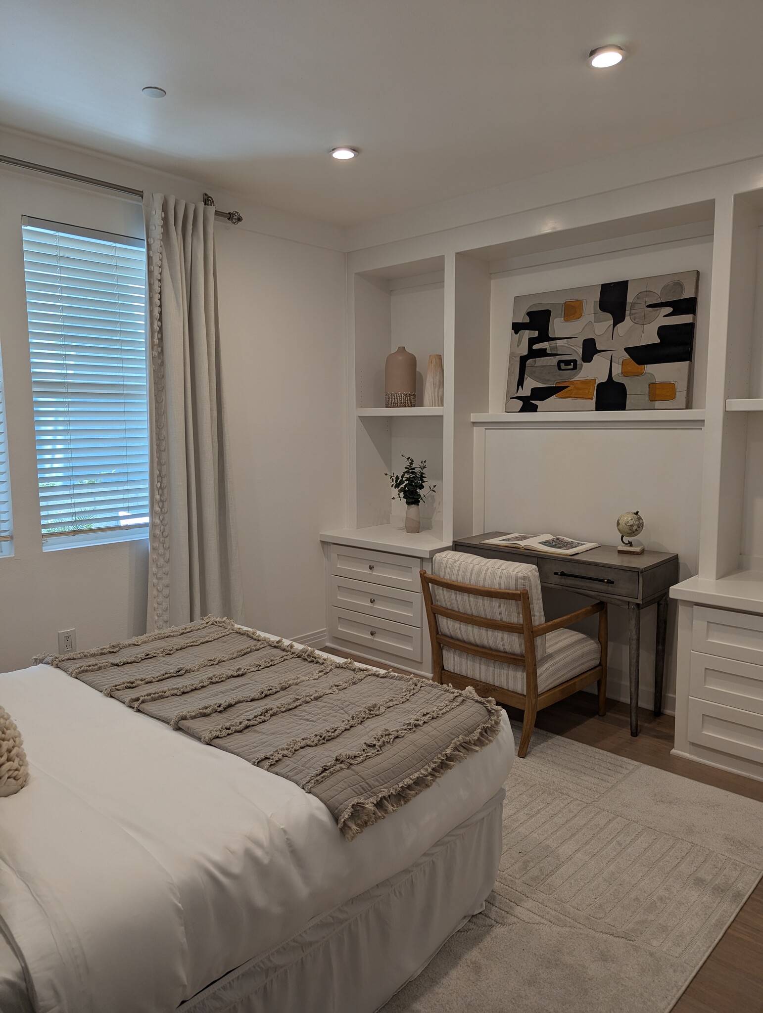 Building Photo - 7100 Playa Vista Dr