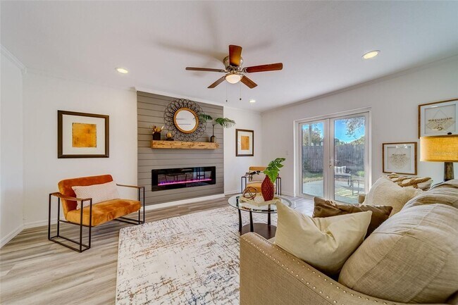 Building Photo - 10618 Orange Blossom Ln