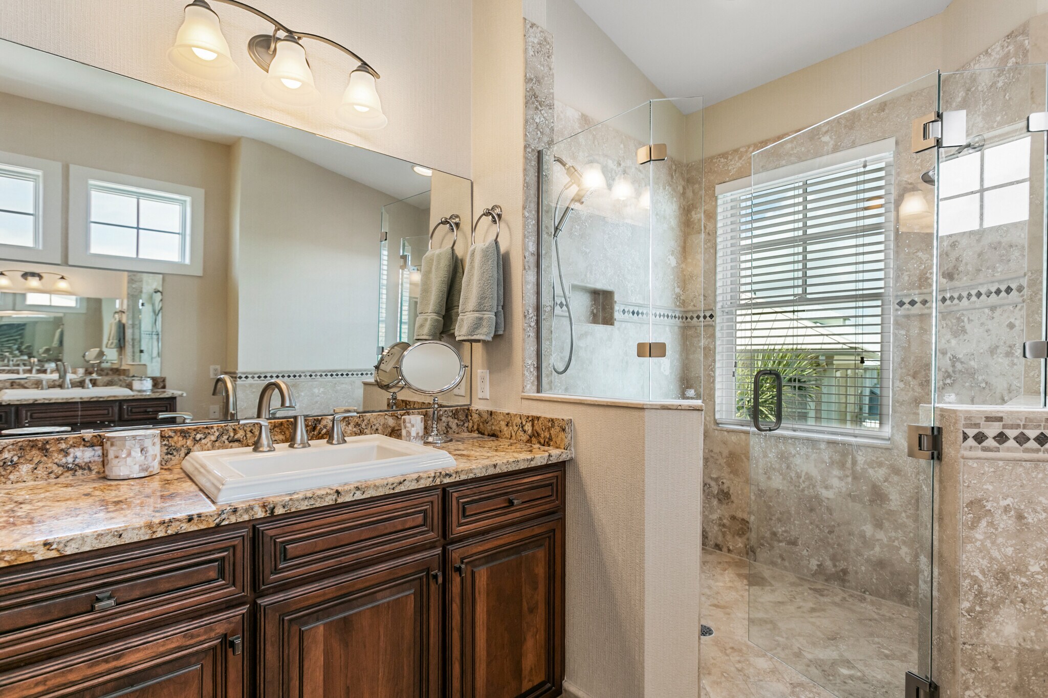Building Photo - 681 Ocean Palm Way